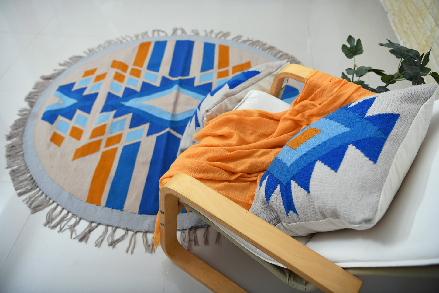 Summer Vibes Kilim Round Rug